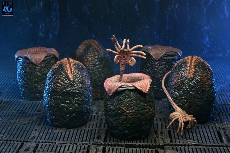 Pack 6 huevos y 3 facehuggers · Aliens 40 aniversario · NECA
