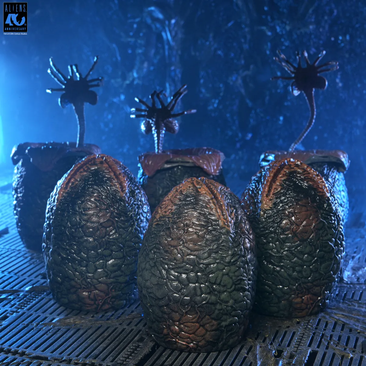 Pack 6 huevos y 3 facehuggers · Aliens 40 aniversario · NECA - Imagen 4